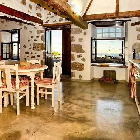 Holiday Casa Los Olivos, Countryside Escape Tías